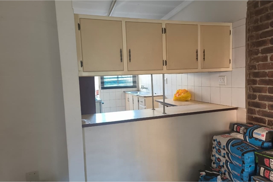To Let 2 Bedroom Property for Rent in Oos Einde North West